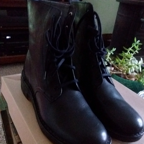 clarks leather lace up boots